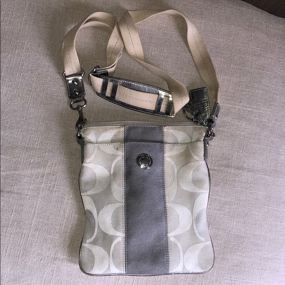 COACH CROSSBODY BAG - Picture 1 of 3